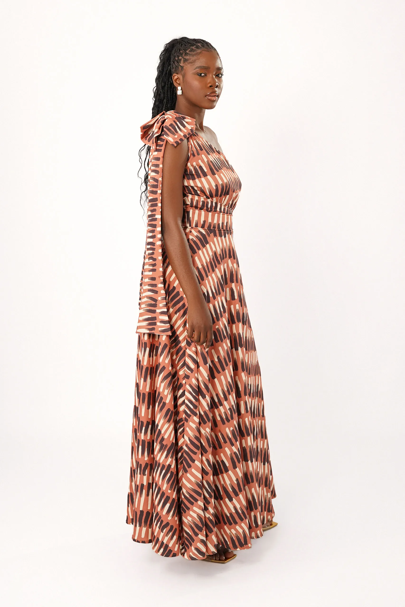 SHAY – Image 2